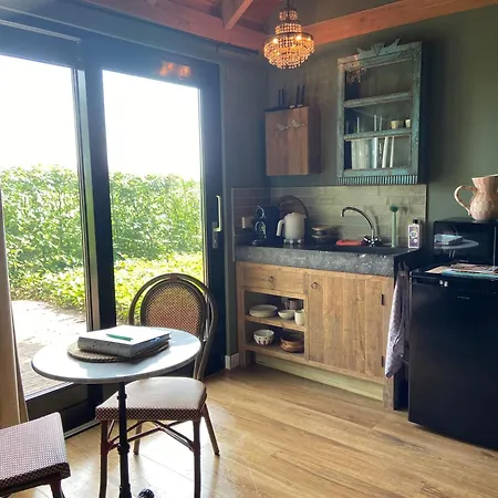 Bed and Breakfast 't 3*